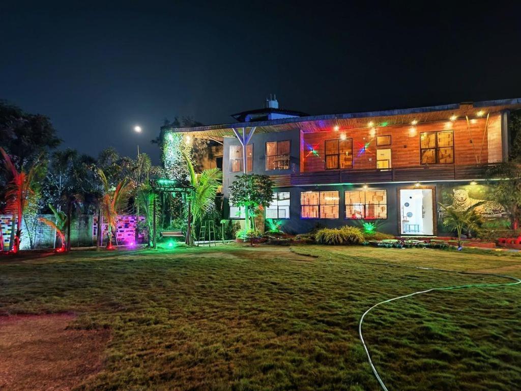 Leopard Farmhouse Mhow Exterior photo